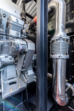 Четыре высоковольтные дизель-генераторные установки 1200 кВт в параллели с РУ-6,З кВ для производства пиломатериалов – фото 37 из 55